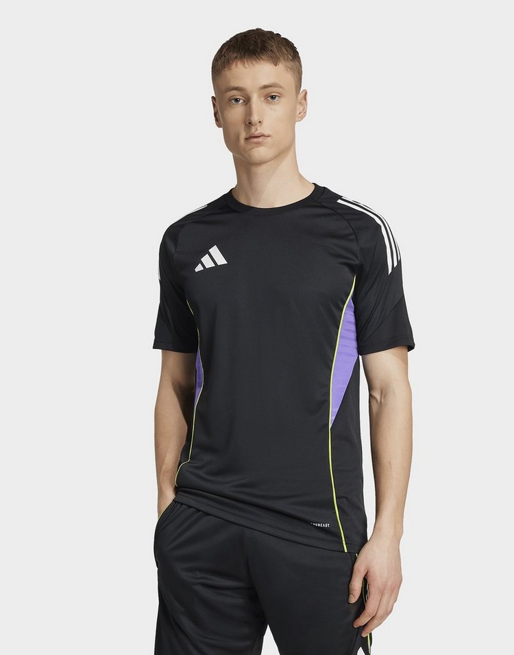 Cheetah Sports outfit